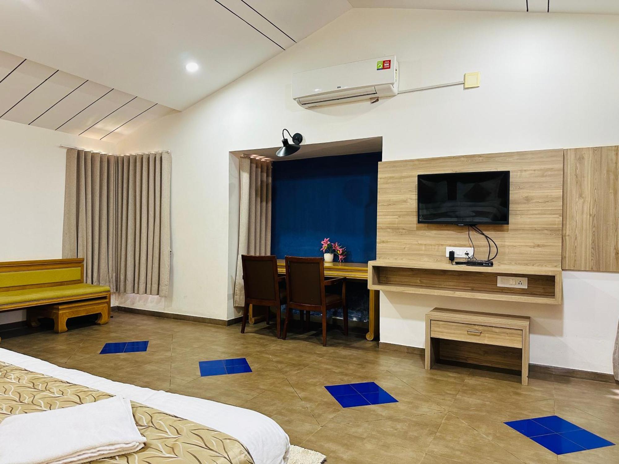 Lion Park Hotel & Resorts Сасан-Джір Екстер'єр фото